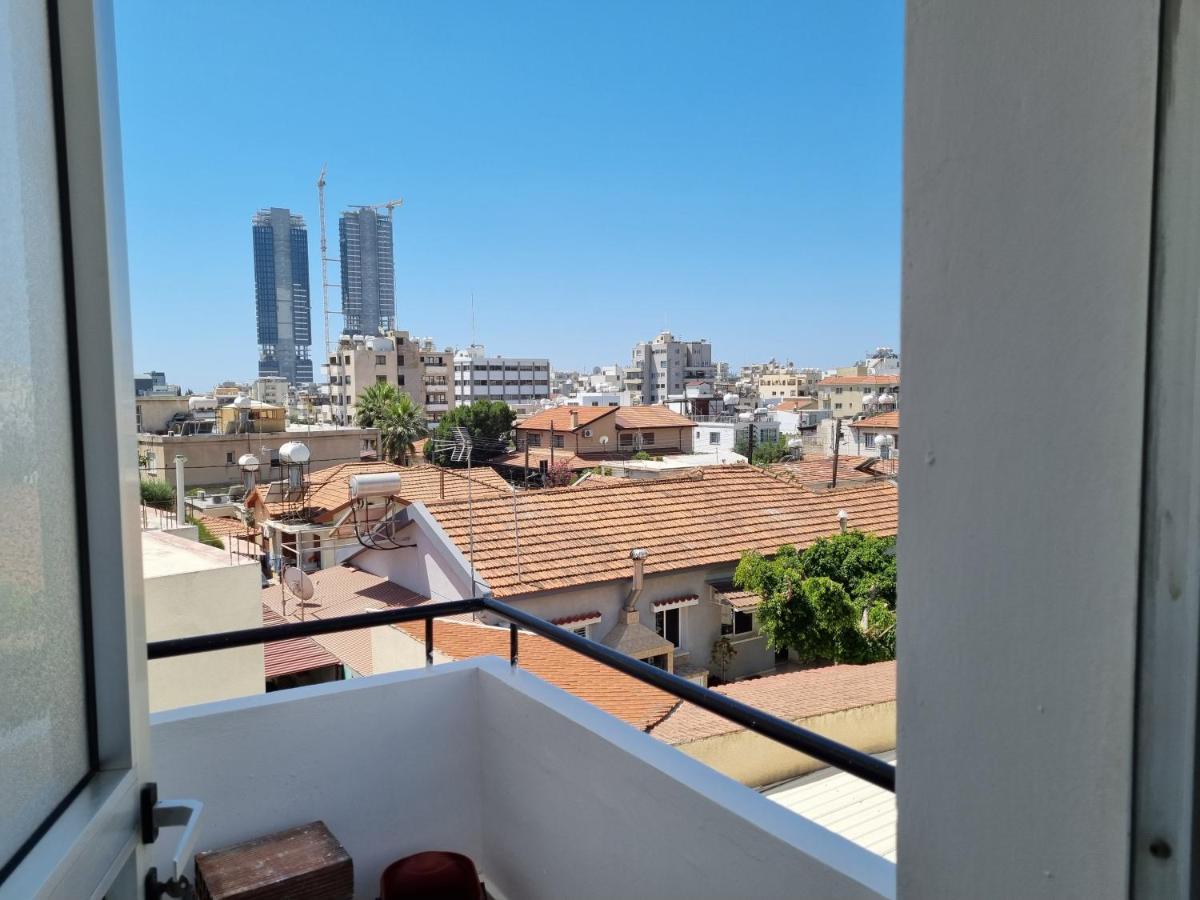 Ikaros Boutique Apartment Limassol Luaran gambar